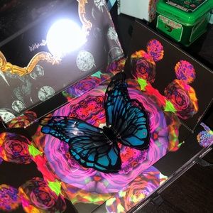 Urban Decay Alice in Wonderland Palette